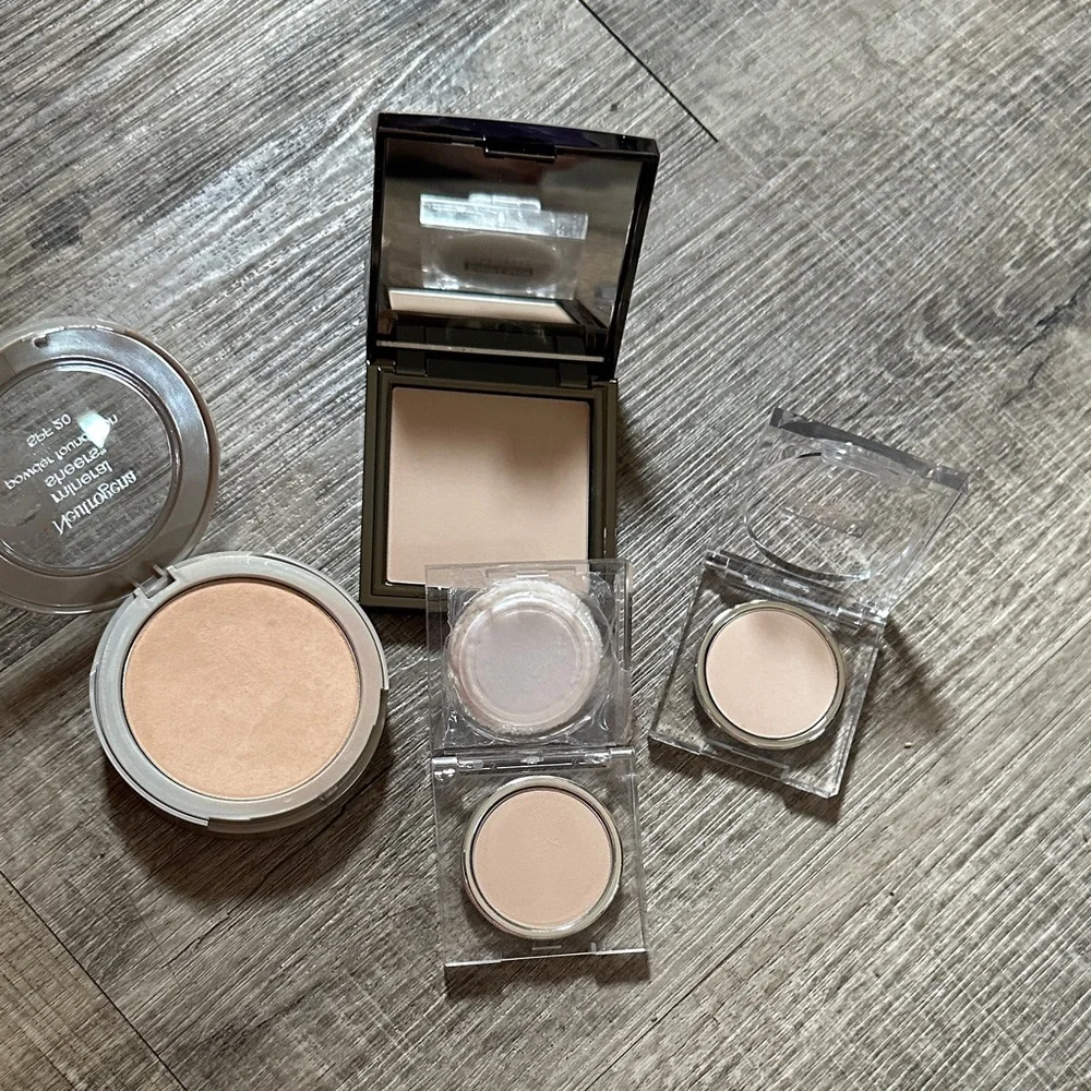 Kirkland Signature Neutral Makeup Set